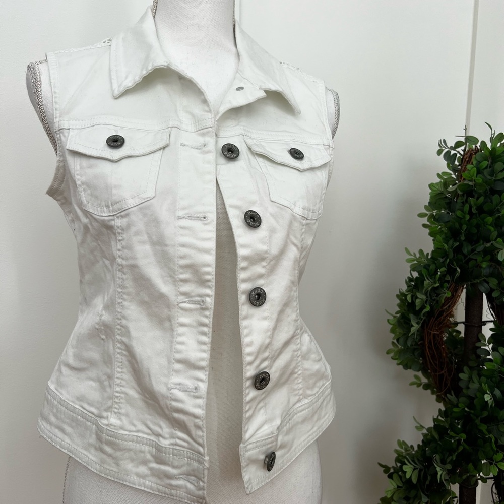 White denim sleeveless vest SMALL - Picture 2 of 10